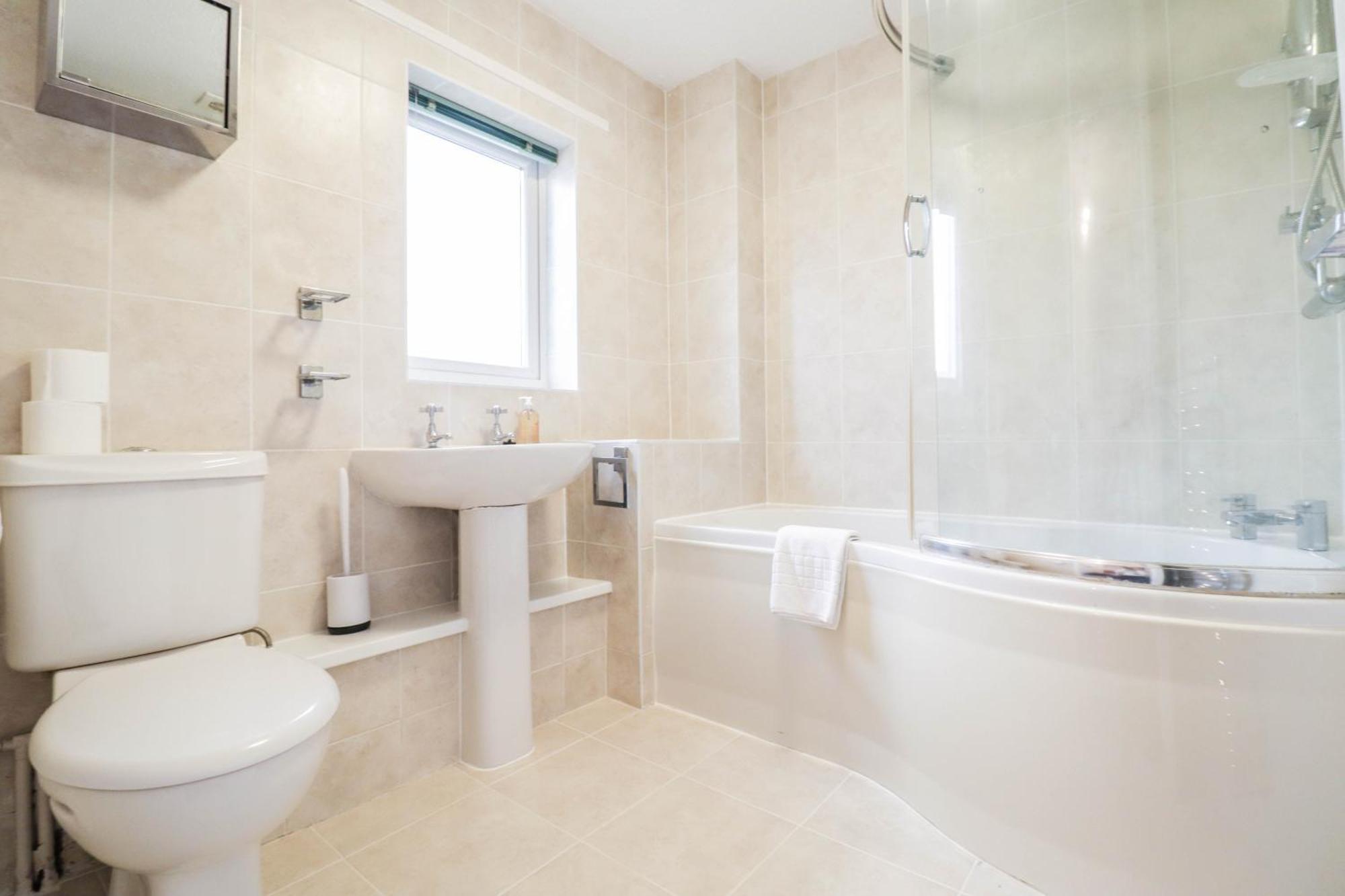 Bright And Spacious Contractor House L Parking! Borehamwood Exteriér fotografie