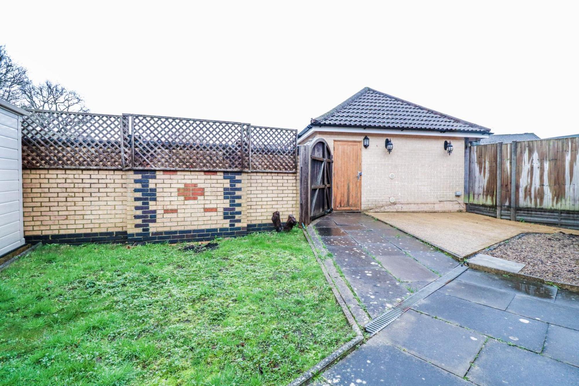 Bright And Spacious Contractor House L Parking! Borehamwood Exteriér fotografie