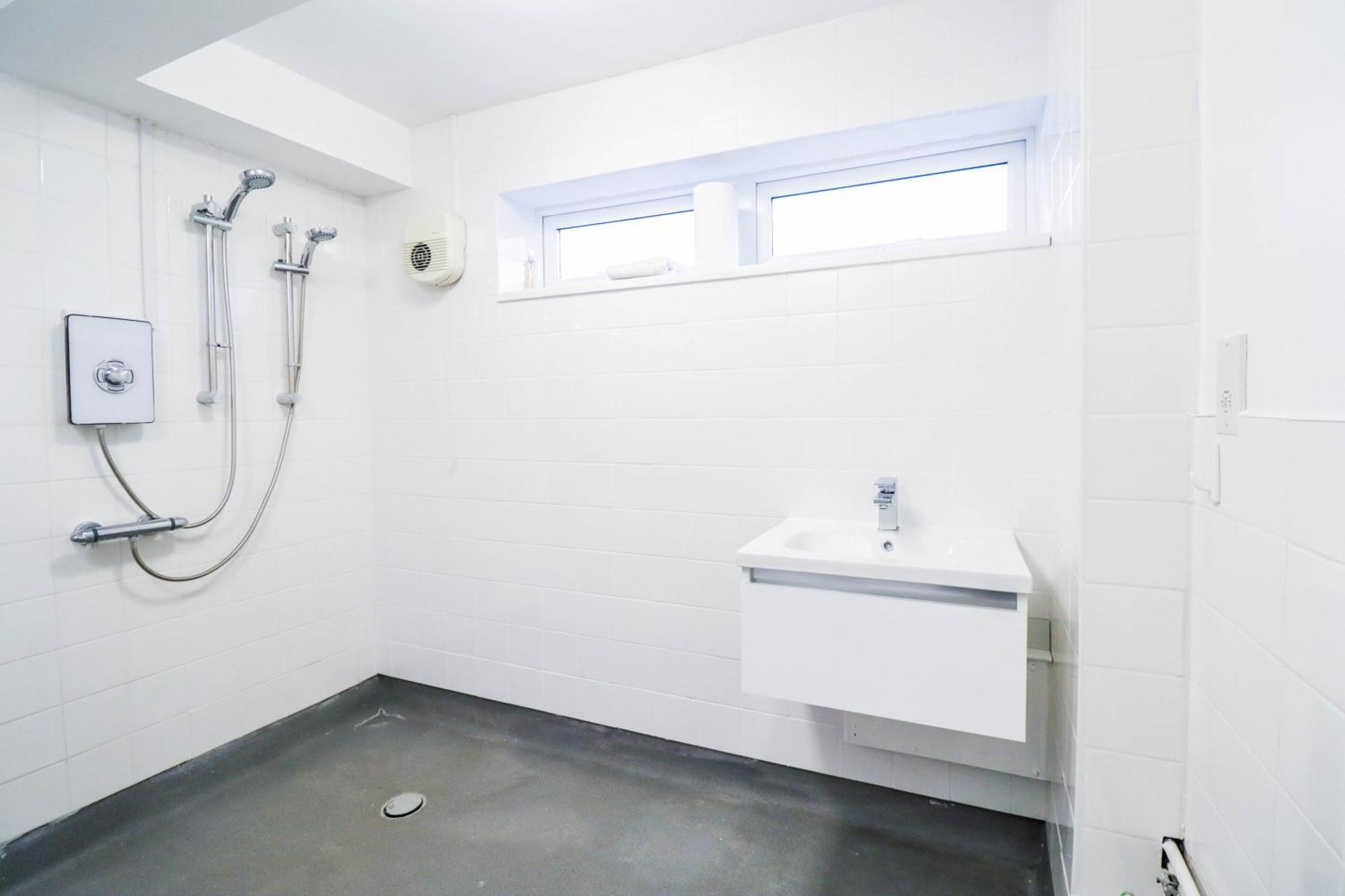 Bright And Spacious Contractor House L Parking! Borehamwood Exteriér fotografie